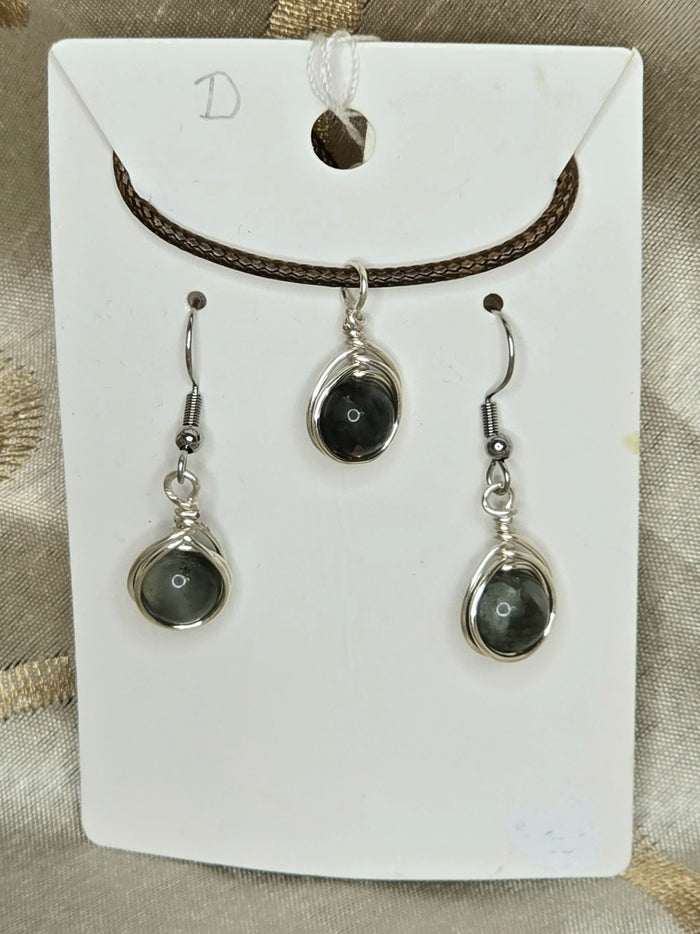 Bloodstone Herringbone Necklace & Earring Set