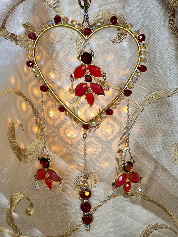 Elegant Heart-Shaped Suncatcher